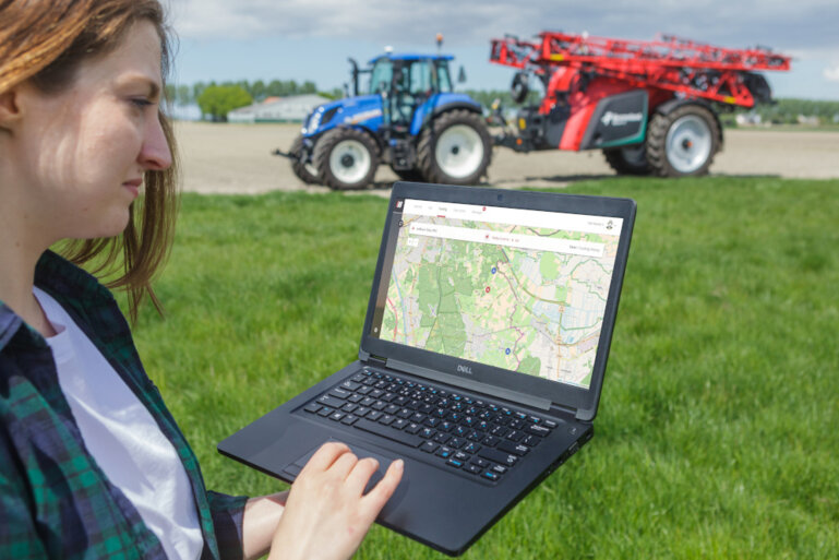 IsoMatch FarmCentre Kverneland small